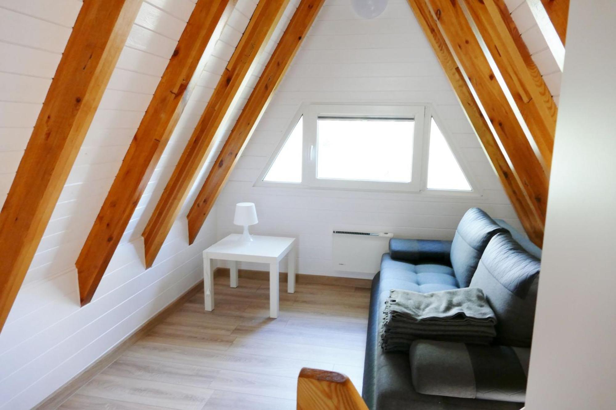 Osada Swory W Lesie Nad Jeziorem Holiday home Male Swornegacie